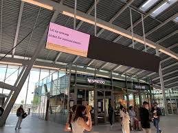 Bij 'beperkt treinverkeer' is er sprake van een verminderd aantal treinritten (transport van goederen of personen). Tmo9oosrvgk 4m