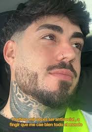 Gema Calvo's Instagram, Twitter & Facebook