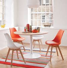lance dining table