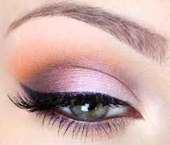 Add pink for a uplifting splash of color. How To Match Your Eyeshadow Makeup With Any Indian Outfit The Urban Guide
