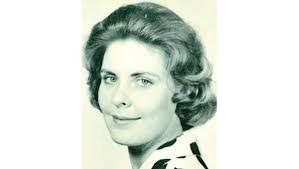 Ann Mcelligott's Instagram, Twitter & Facebook