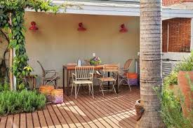 Apartamento Terreo Mistura Tijolos De Demolicao E Marcenaria Colorida Tijolo De Demolicao Jardins De Casas Tijolo