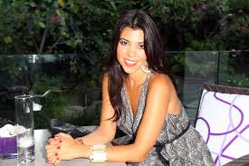 The keeping up with the kardashians star, 42, rocked a long bob in a series of mirror selfies she posted on instagram saturday. Kourtney Kardashian S Backyard Will Forever Be Our Summer Instagram Escape Architectural Digest