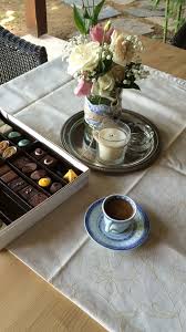 Her Seyin Ustune Damat Cikolatasi Ve Kahve Ile Yorgunluk Atma Zamani Tea Decor Coffee Tea Tea