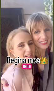 Uitați-vă pe cine am găsit ieri în Londra! Preferată mea blondă