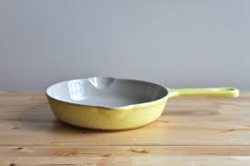 Le Creuset Skillet Vintage 1950s Elysses Yellow Enameled Cast Iron Fry Pan Cookware Made In France Creuset Le Creuset Skillet Enameled Cast Iron Cookware