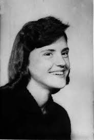 Nancy Clute's Instagram, Twitter & Facebook