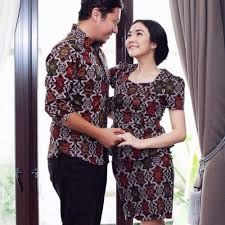 Dress p bodycon dress pink fashion moda rose fashion styles pink hair fashion illustrations. Tampil Serasi Bersama Pasangan Cobalah 10 Padu Padan Baju Couple Ala Pasangan Selebriti Ini Pasti Tampilan Makin Keren