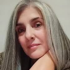 Ocantos 26. El histórico hotel Lisboa/Aeropuerto este año cumplió 60 años y  lo hace saber con una simpática frase. Les cuento algo de su historia. En  1964 el matrimonio portugués de María