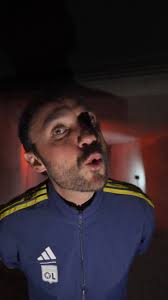 Live au Brin de Zinc! www.facebook.com/belierbleu  www.instagram.com/belier_bleu_music Mille mercis à Ben Jacquier pour la  video: www.instagram.com/benjacquier Mille mercis à Antony Soler pour la  captation et le mixage: www.instagram.com ...