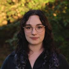 Hannah Stephens's Instagram, Twitter & Facebook