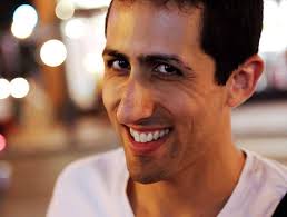 This Friday, join TheeArtPod as host Jerry N welcomes Bolokiyo for an  exciting new episode! Don't miss it, and schedule your interview with Jerry  N