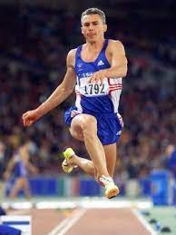 :) ♥ nuevas preguntas de educ. 11 Triple Jump Ideas Triple Jump Track And Field Athlete