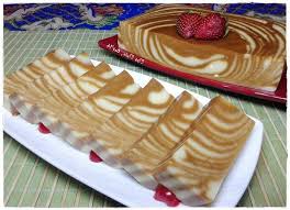 Anda bisa memilih sesuai selera anda. Resep Dan Cara Membuat Puding Roti Tawar Zebra Yang Lembut Ceria Dan Enak Selerasa Com