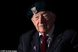 Toute la discographie de trompies : One Of The Last French Heroes Of D Day Hubert Faure Dies At The Age Of 106 Uk Time News