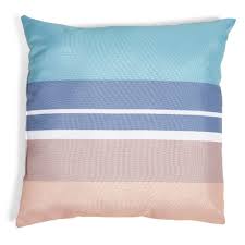 Coussin D Exterieur Carre Raye Bayadere 40x40 Cm Coussin Et Tapis De Jardin Decoration De Jardin Jardin Et Plein Air Gifi En 2020 Coussins Exterieur Coussin Coussin Chaise