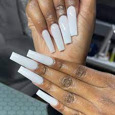 Ari Nails By Blanco On Instagram Pearly Whites No I M Not Working These Are From Last Week In 2021 White Acrylic Nails Pretty Toe Nails Squoval Acrylic Nails