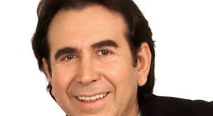 Giucas Casella attacca la madre di suo figlio: «Cancellami, io per te non  esisto»