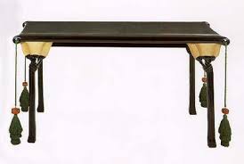 Eileen Gray Lacquer Table 1915 More Nouveau Than Deco But Beautiful All The Same Eileen Gray Eileen Gray Furniture Art Deco