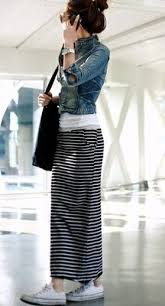Black And White Vertical Striped Skirt Outfit Modest Doesn T Mean Frumpy Dressingwithdignity Www Colleenhammon Www Totalimageins Long Striped Skirts Fashion Maxi Skirt Outfits