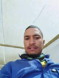 Hi lady man someone special like to go and have play ball hang out like to  play video games