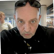 Photography + Visual Media graduate Róisín Lambert is recipient of the Ange  Tomasi Artist Residency 2025 in Corsica, France. The Ange Tomasi Residency  is awarded by the Foundation of the Université… |