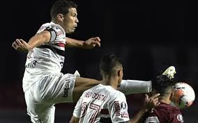 Assista ao seu time do coração, futebol online é com a gente, veja onde assistir futebol ao vivo… Ldu X Sao Paulo Vai Passar Na Tv Saiba Onde Assistir A Libertadores Ao Vivo Noticias Da Tv