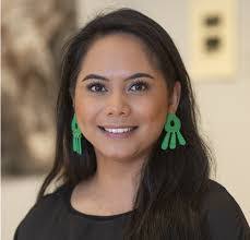 Colleen Glenn's Instagram, Twitter & Facebook