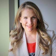 Marta Wray's Instagram, Twitter & Facebook