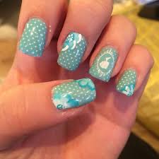Nails Nageldesign Turkis Weiss Mit Stempel Und Malfarbe Nageldesign Turkis Nageldesign Malfarben
