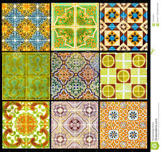 Explore portugal 100s of beautiful photos from all over portugal. Portugiesische Retro Fliesen Mit Geometrischem Muster Glasig Glanzendes Handgemachtes Azulejos Portugal Strassen Kunst Patchwo Stockfoto Bild Von Auszug Kunstler 122755004