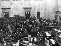Za nadgodziny dla obsługi sejmu podczas tylko ostatnich obrad zapłacimy 76 tys. Plik Dubois W Sejmie 1 A 849 4 Jpg Wikipedia Wolna Encyklopedia