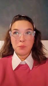 La belleza de la vida está en sus defectos. Aprendes a lidiar con los  problemas, haciéndote más fuerte cada día. No olvides quién eres y sigue tu  corazón. Ten encuenta que: Solo