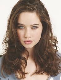 It represents a presence of innocence and cuteness (this is because the blue no i don't think leah is going to be in the movie new moon, but they were considering this new actress gishel to play her. Blue Eyes Dark Hair Female List