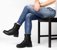 Die antwort hängt ganz vom hemd ab. Ø¯Ø±Ø§ÙØ§ØªÙÙÙ Ø§ÙÙØ¬ÙØ¯ Ø§ÙÙØ±Ø¯Ø© Jeans Stiefel Ffigh Org