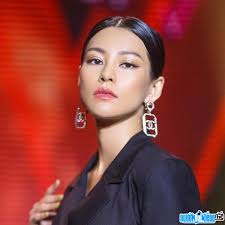 Singer Bui Lan Huong profile: Age/ Email/ Phone and Zodiac sign