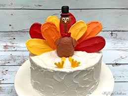 Pair this with one of my favorite holidays and some fall magic is happening with this thanksgiving tablescape. Cute Turkey Cake Topper Tutorial Free Cake Video My Cake School