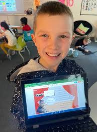 Megan Warwick's Instagram, Twitter & Facebook