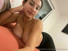 Anastasia Litvin sweetanaastasia Hottest Nudes