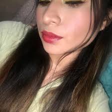 Hacer un falso crecimiento👩🏻 es ideal cuando realizas decoloraciones  👩🏻‍🦳 globales. 🌎 Da una apariencia mucho más natural cuando empieza a  crecer el cabello y queda perfecto con los tonos 🎨 para