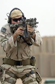 Petty Officer 2nd Class Jason Jordan Assigned To Explosive Ordnance Disposal Mobile Unit 12 Practices Refl Navy Eod Military Special Forces Military Soldiers