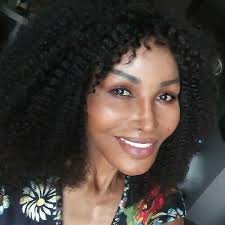 Lana Houston's Instagram, Twitter & Facebook