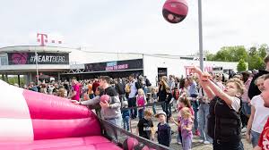 Jessica weaver onlyfans i was required to wait about 20