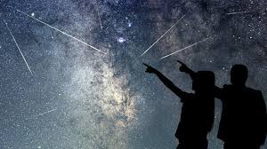 Birçok anadolu şehrinde görülen ve özellikle trabzon, erzurum, bingöl, artvin, rize'de kameralara net şekilde yansıyan meteor. Goktasi Dusmesi Goruntuleri Izle Meteor Dusmesi 2020