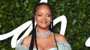 Rihanna shows off her figure in new lingerie photos. Rihanna S First Selfie Of 2020 Is A Beauty Gem Essence