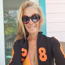 Jill Noel's Instagram, Twitter & Facebook