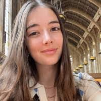 Kyra Harding's Instagram, Twitter & Facebook