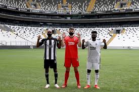 Beşiktaş kadın futbol takımı ve kadın a milli futbol takımı oyuncusu sevgi çınar'a merak. Besiktas Futbol Takimi Nin Yeni Sezon Formalari Tanitildi