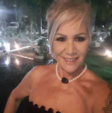 Temperatura aumentou aqui no sul com esse hit do @leosantana com a  @melodyoficial3 . . . . #trend #goodvibes #passaolhinho #desliza #danca