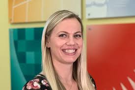 Lindsey Barlow's Instagram, Twitter & Facebook